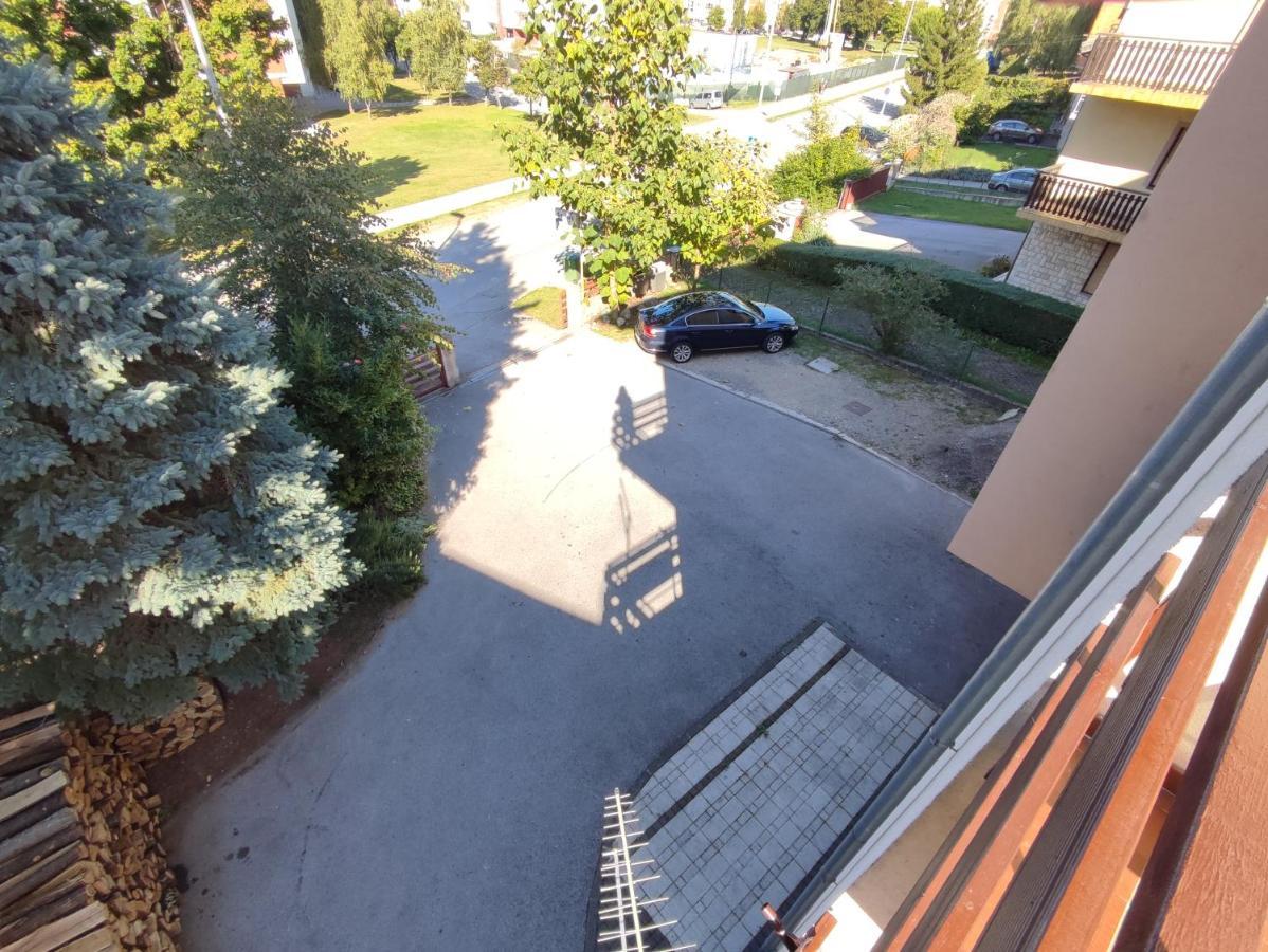 Apartments & Rooms 4 Rijeke Karlovac Exterior photo